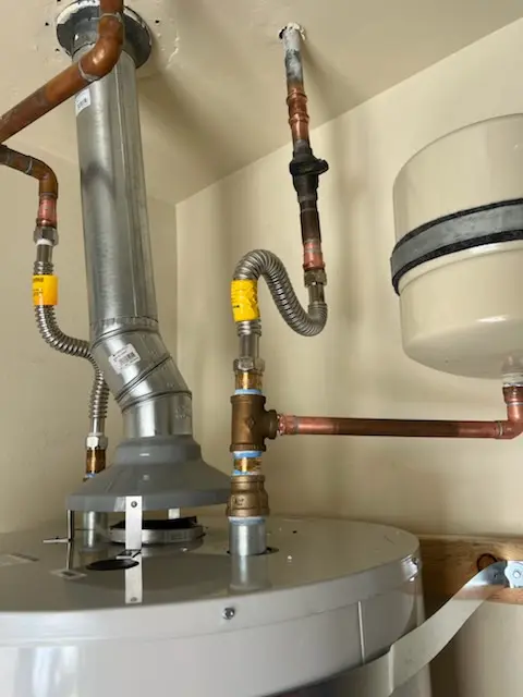 Water heater installation and plumbing repair in River Hills